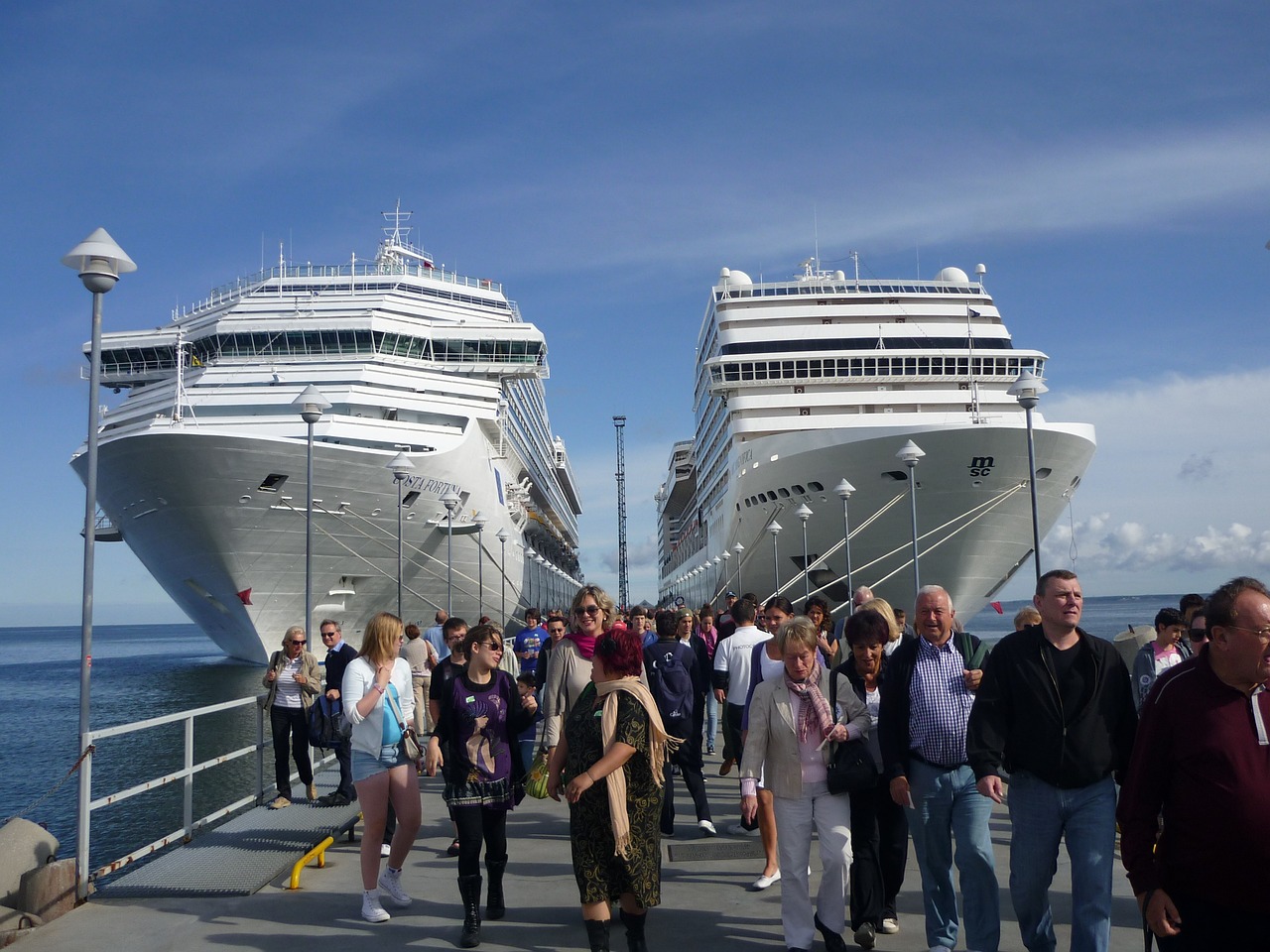 cruise ships, ships, cruise-228923.jpg